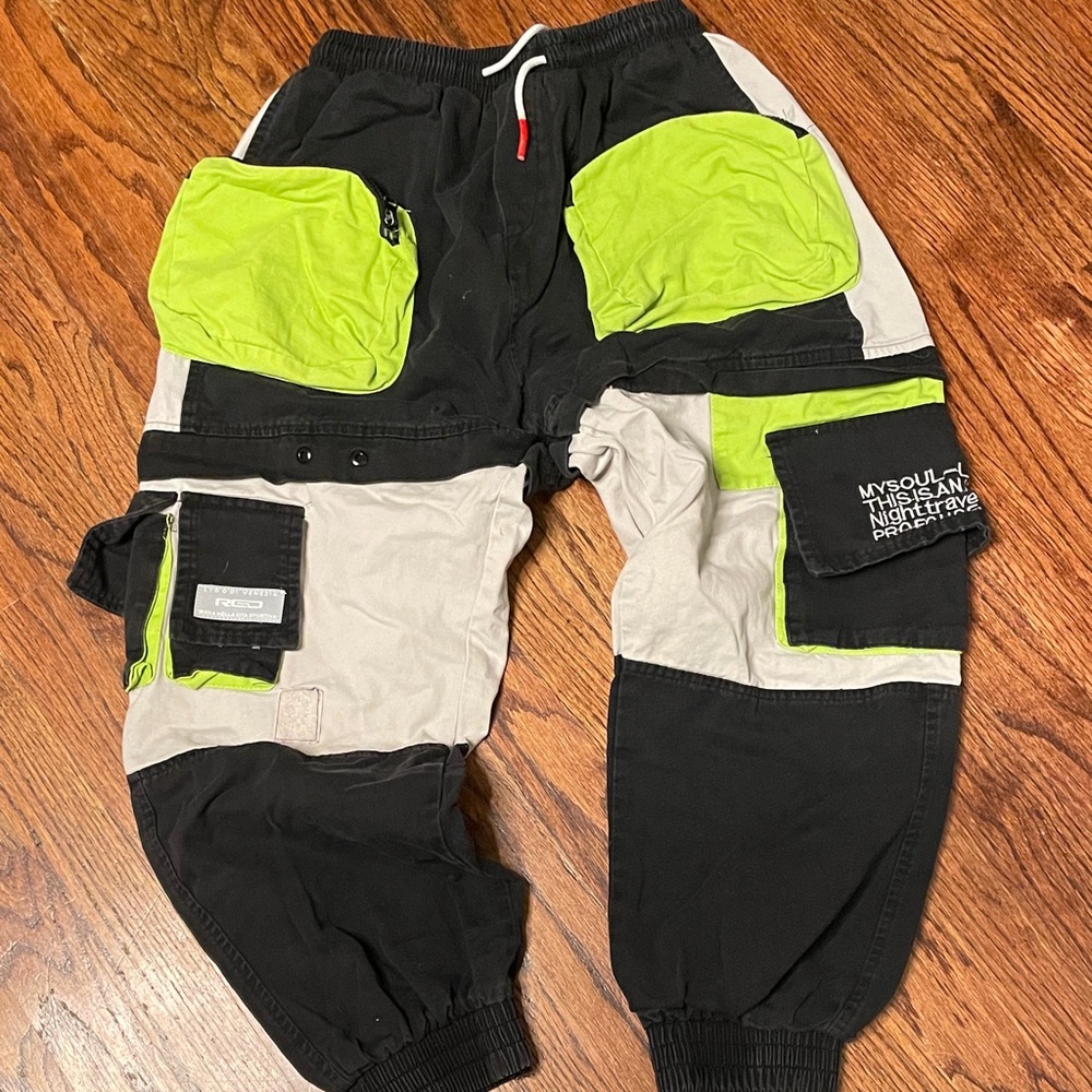 Colorblock Cargo Joggers with Neon Accents